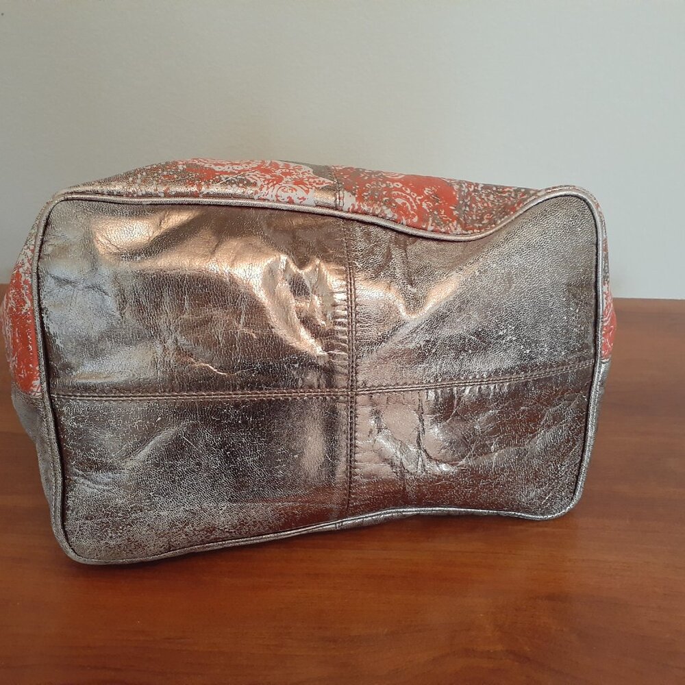 Jasper & Jerra Leather Metallic Print Bag - Picture 4 of 15